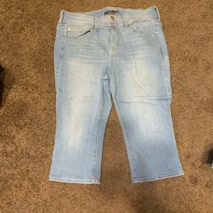 Torrid size 16 crop jeggings